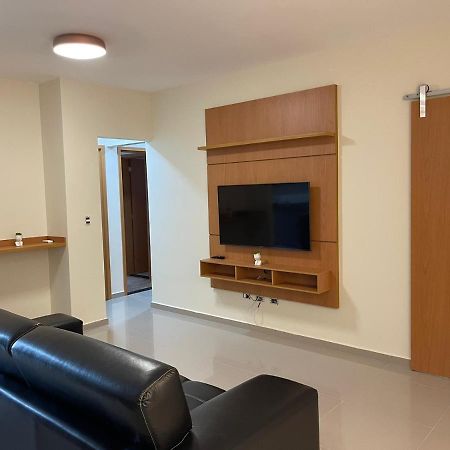 Apartamento Com Piscina No Centro Leilighet Ubatuba Eksteriør bilde