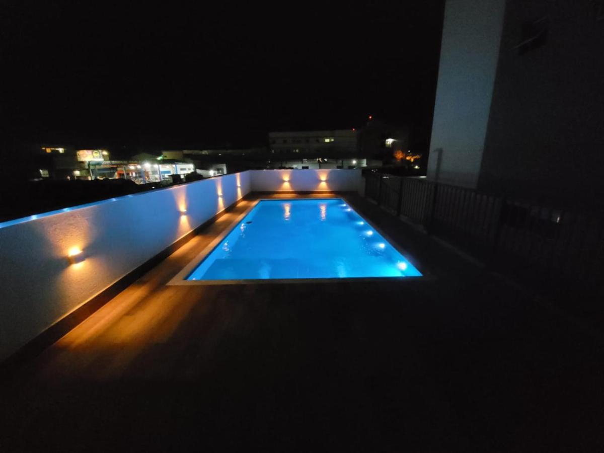 Apartamento Com Piscina No Centro Leilighet Ubatuba Eksteriør bilde
