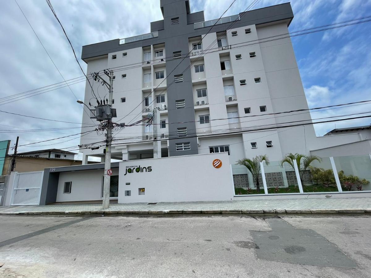 Apartamento Com Piscina No Centro Leilighet Ubatuba Eksteriør bilde